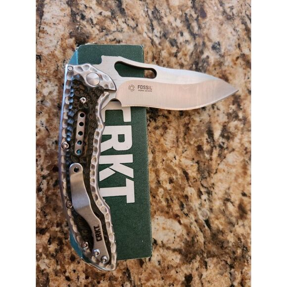 New CRKT Knife 4 Inch Blade Folding Lock Blade Beautiful Knife - Picture 3 of 5